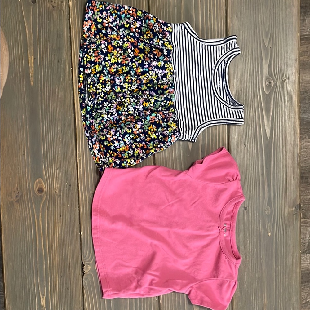 Babygirl shirts size 3-6 month